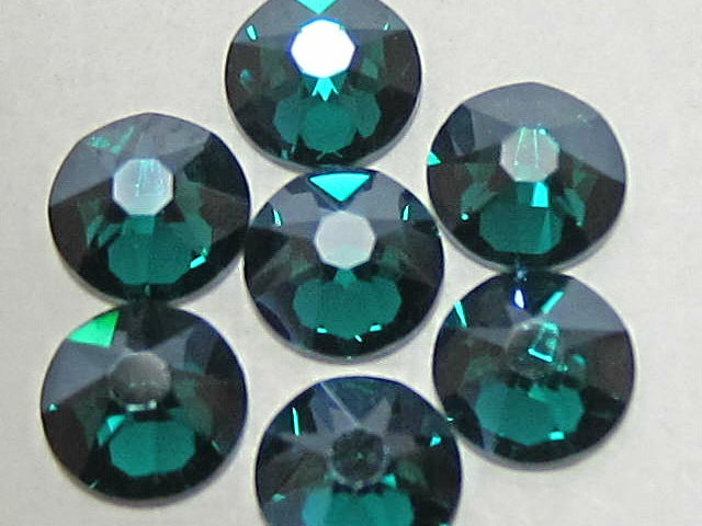 20ss EMERALD NIGHTFALL FLAT BACK STAR BRIGHT Rhinestones 72pcs