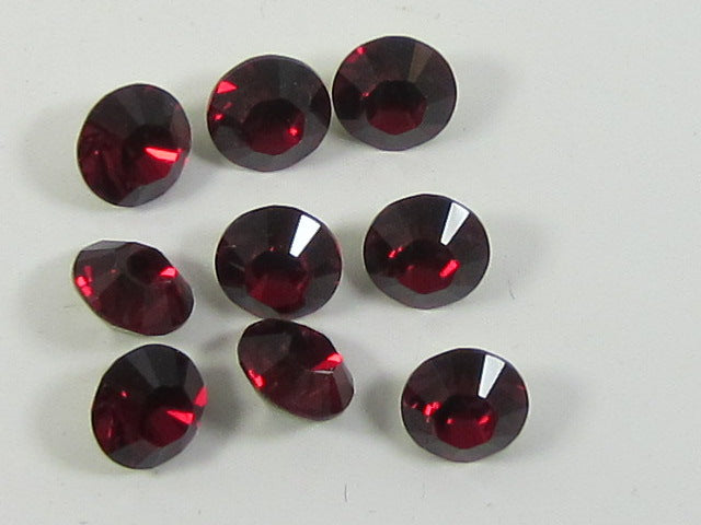 1gr 13pp SIAM FOILED POINTED BACK STAR BRIGHT Rhinestones