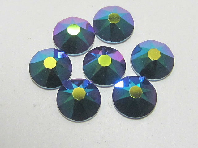 16ss SCARABAEUS GREEN FLAT BACK BRILLIANCE Rhinestones 1gr.