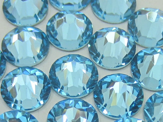 10ss AQUAMARINE (viva)  HOT FIX PRECIOSA Rhinestones 1gr