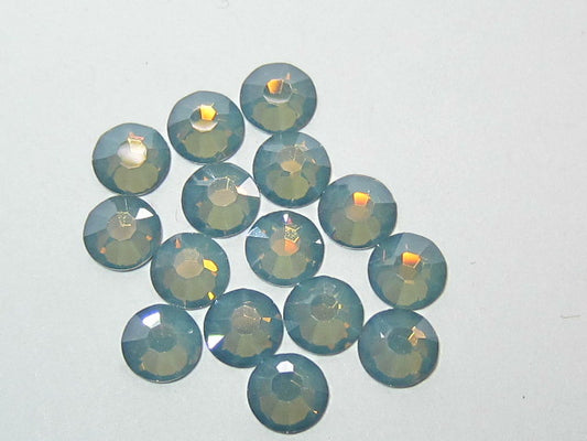 20ss CHRYSOLITE OPAL MYSTIQUE (maxima)  FLAT BACK PRECIOSA Rhinestones 72pcs