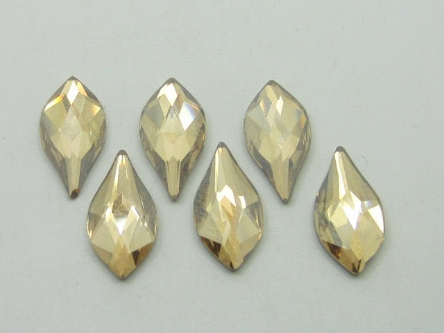 6 pcs. 10mm GOLDEN SHADOW FLAME FLAT BACK STAR BRIGHT Rhinestones