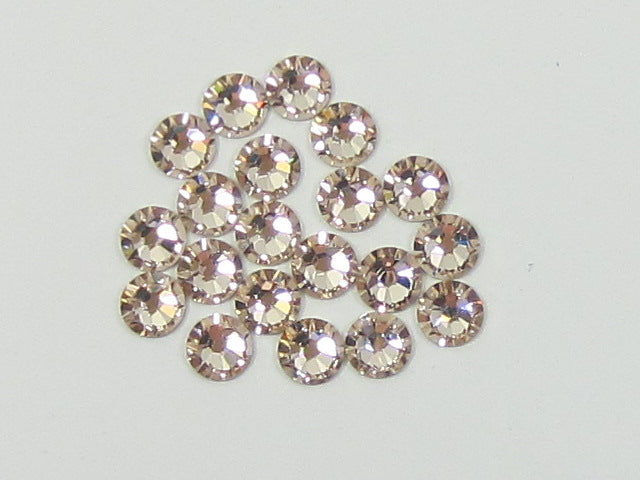 9ss LT. SILK FLAT BACK STAR BRIGHT Rhinestones 1gr