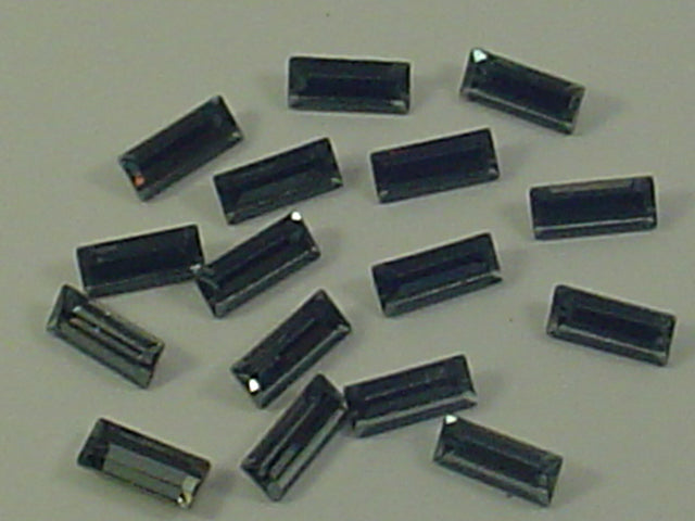 24pcs 7X3mm BLACK DIAMOND FOILED BAGUETTE POINTED BACK European