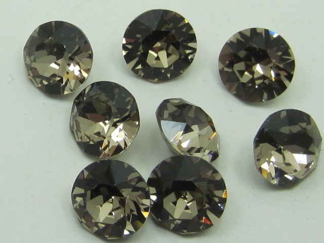 1gr 14pp GREIGE FOILED POINTED BACK European Rhinestones