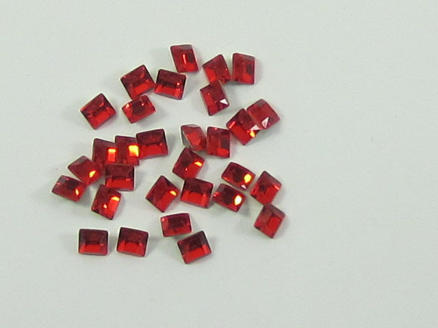 36pcs 3mm LIGHT SIAM SQUARE FOILED POINTED BACK European Rhinestones