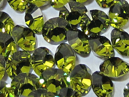 1gr 32pp OLIVINE POINTED BACK European Rhinestones