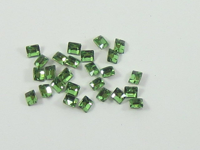 36pcs 3mm PERIDOT SQUARE FOILED POINTED BACK European Rhinestones