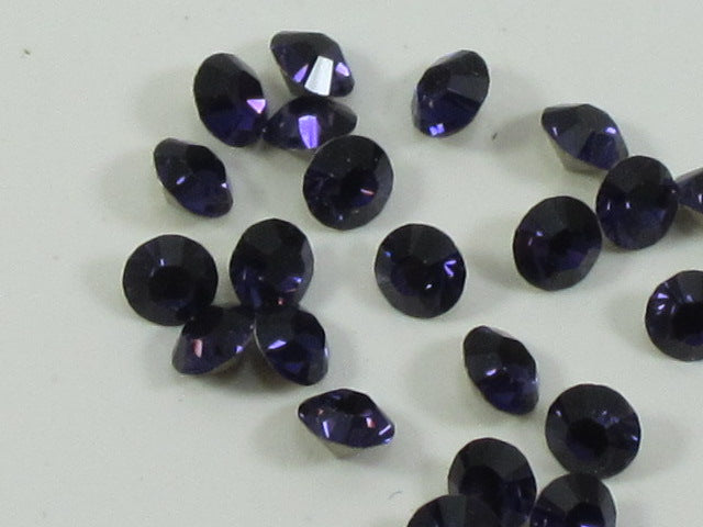 1gr 18pp PURPLE VELVET FOILED POINTED BACK European Rhinestones