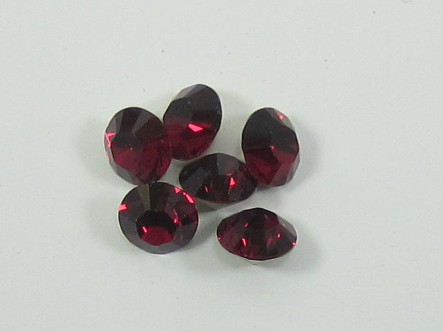 1gr 13pp RUBY FOILED POINTED BACK European Rhinestones