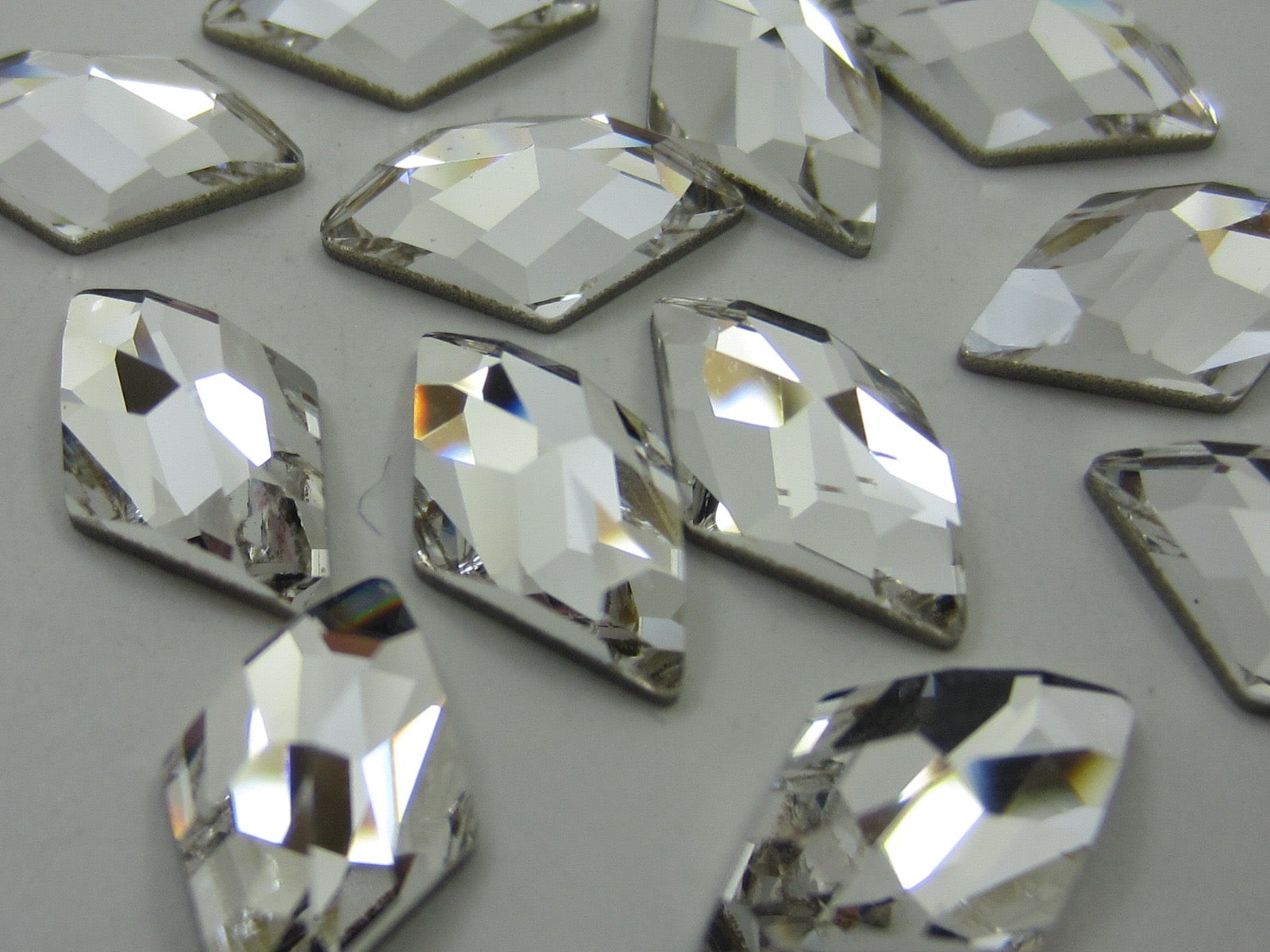 6 Pcs. 13x8mm RHOMBUS CRYSTAL FLAT BACK STAR BRIGHT Rhinestones