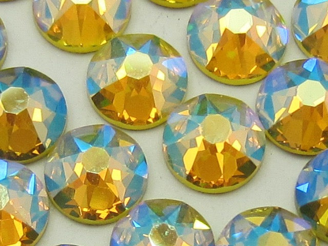 34ss CITRINE SHIMMER HOT FIX BRILLIANCE Rhinestones 12pcs.