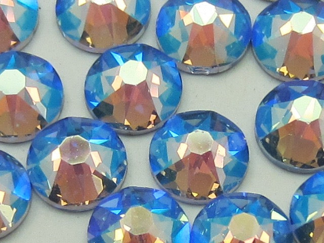 34ss LT. SAPPHIRE SHIMMER FLAT BACK BRILLIANCE Rhinestones 18pcs.
