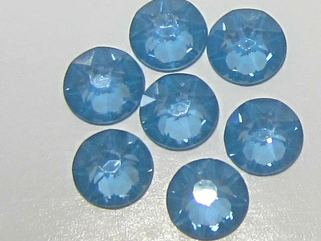 20ss TEAL IGNITE FLAT BACK STAR BRIGHT Rhinestones.  72pcs.