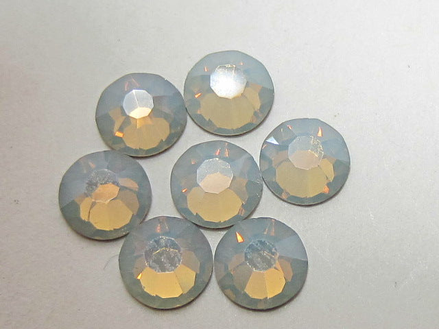 20ss WHITE OPAL MYSTIQUE  (maxima)  FLATBACK PRECIOSA Rhinestones 72pcs